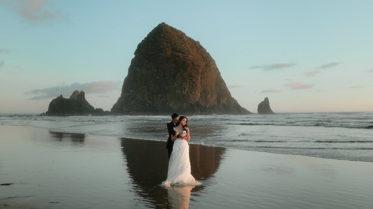 Cannon Beach Elopement in Oregon | Athena + Ian