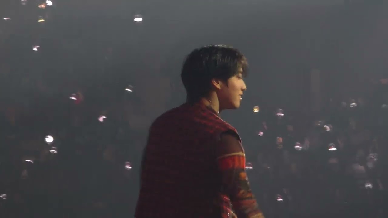 SUPER BOWL ( JAKARTA 122124)- Stray Kids Dominate Concert Live Performance Fancam