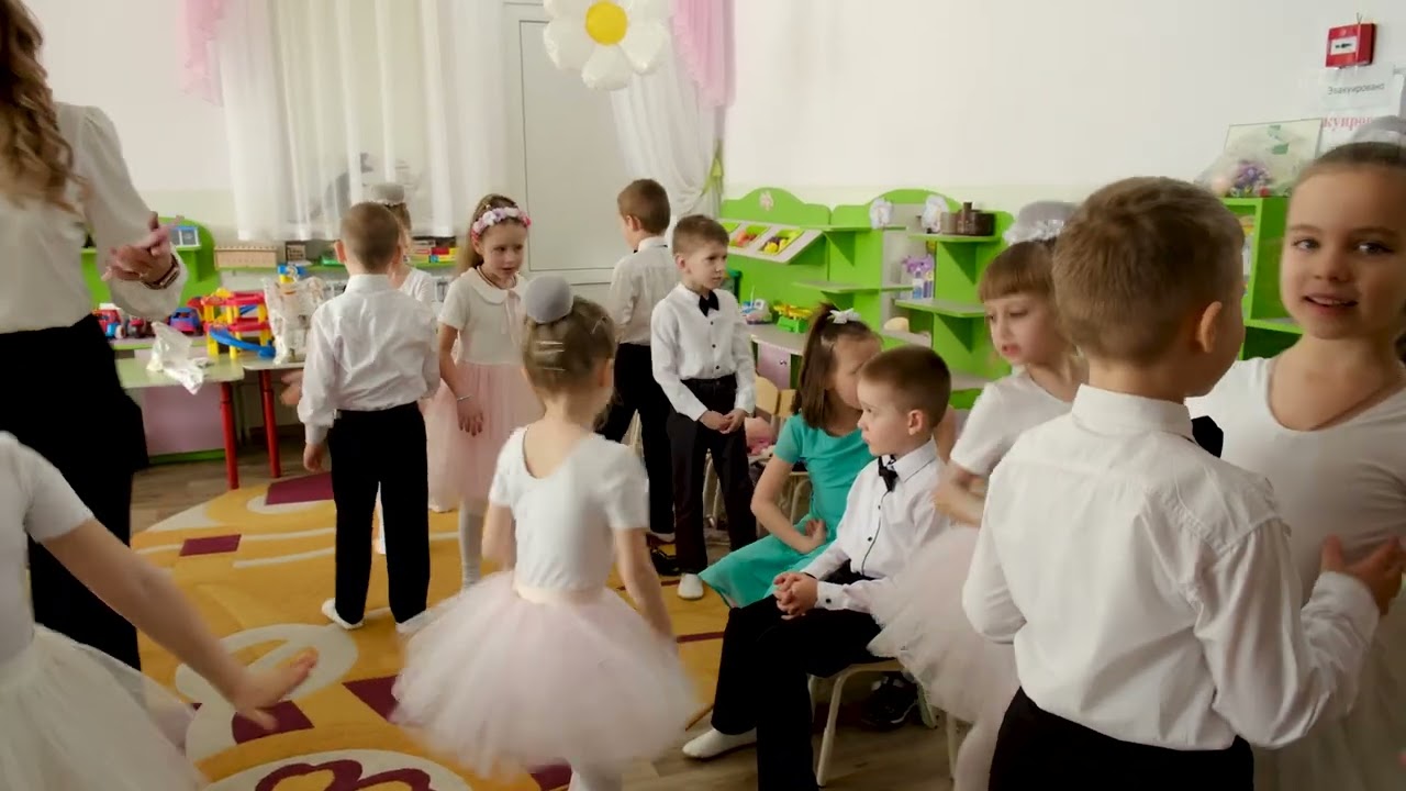 Весенний утренник. Детский сад №107.