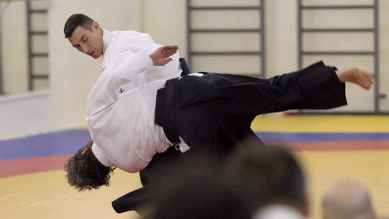 Aikido: Ushiro katate dori kubishime by Daniele MONTENEGRO sensei - Moscow 2025