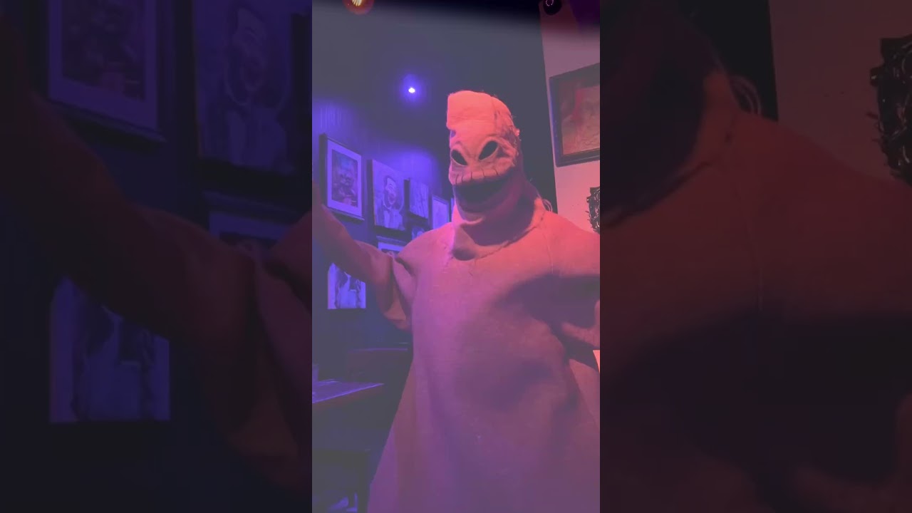 Spooky Season at #beetlehouse in #nyc #halloween #beetlejuice #thenightmarebeforechristmas #food