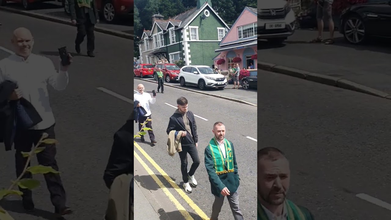 Return Parade Rostrevor INF.