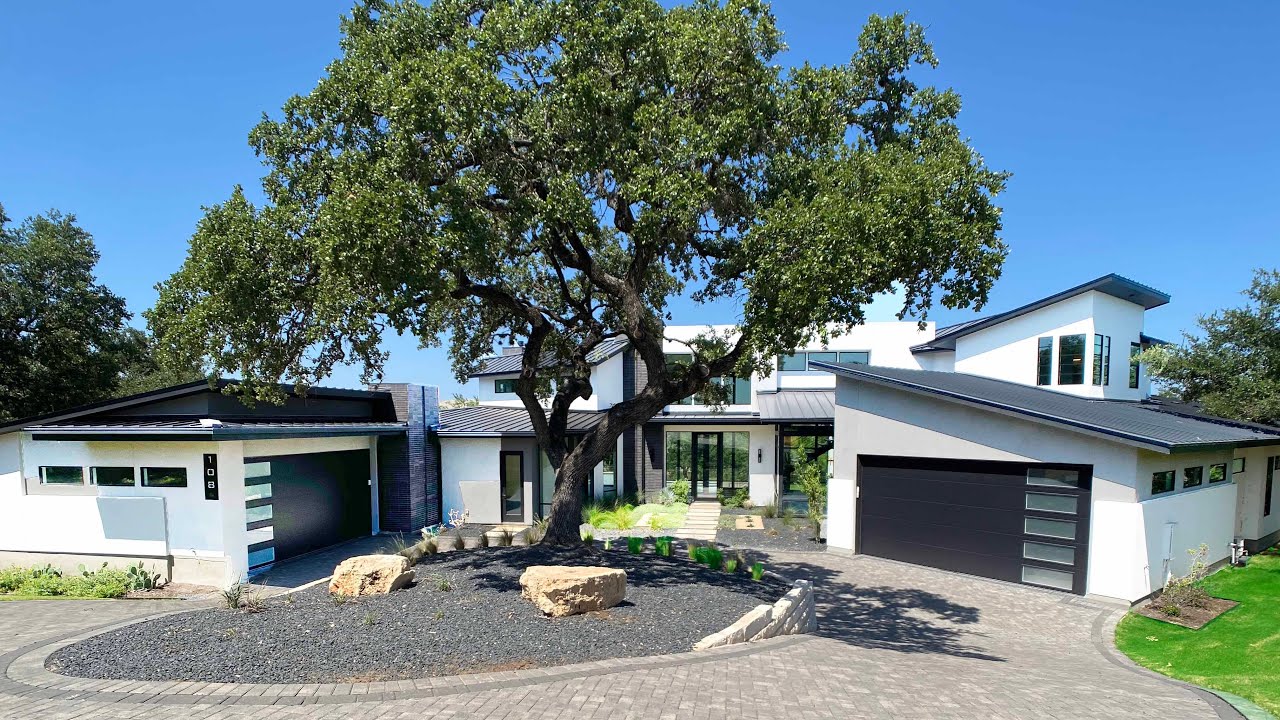 Tour a 6700+ sq ft Custom Home by RC Homes on a ONE ACRE lot in Lakeway, TX