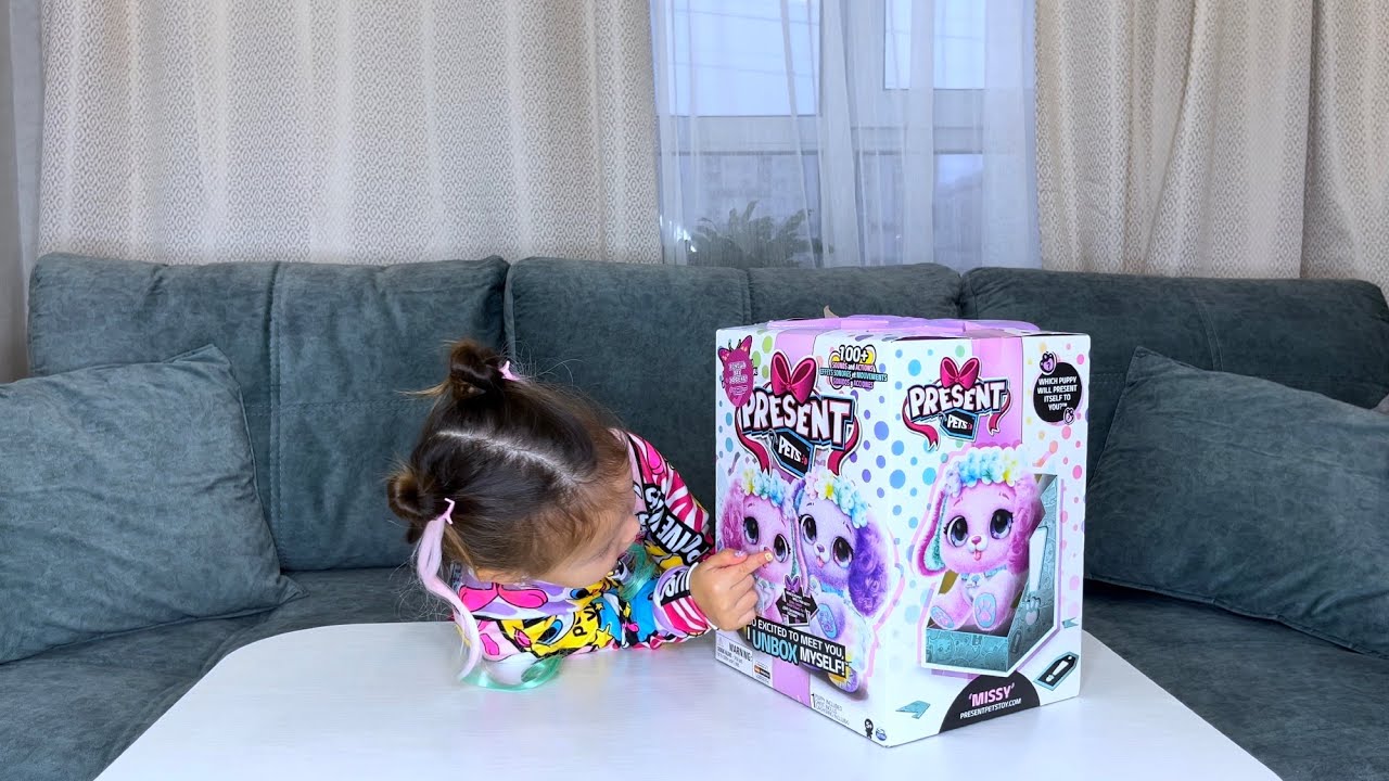 Распаковка щенка Present pets, “Fairy pup”щенок распакует себя сам