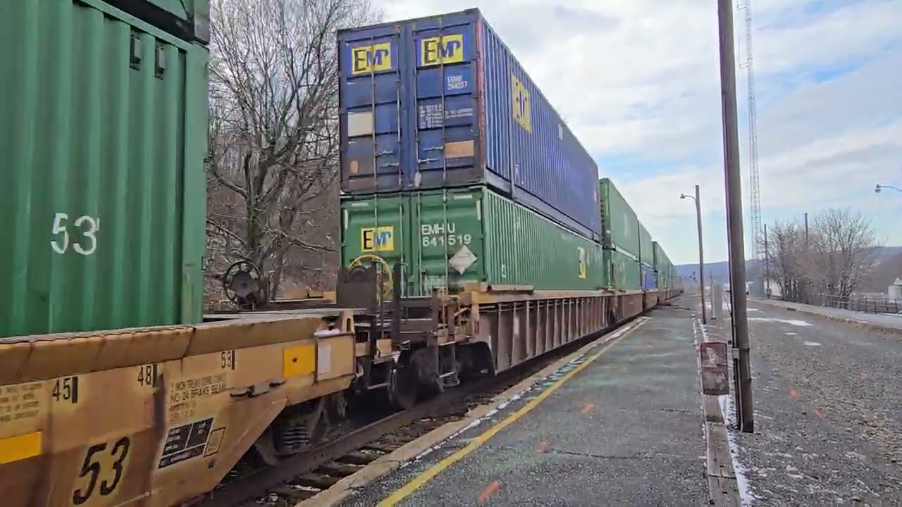 Norfolk Southern #4957 leads an intermodal at Lewistown, PA (01/17/2026)