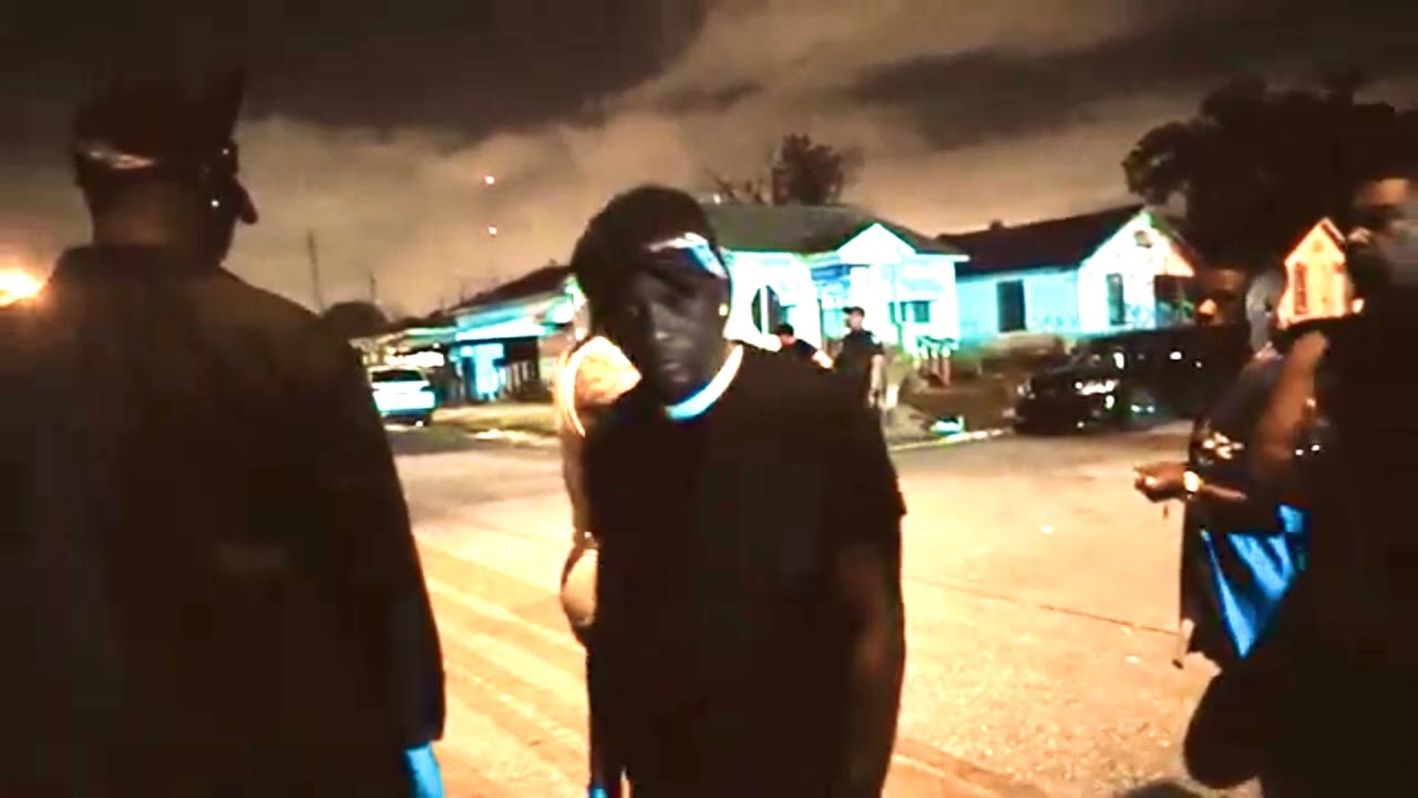 Boosie stand off with police in Baton Rouge on the set of his new movie