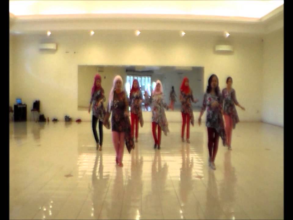Mil Pasos (A Thousand Steps) Linedance by Martie Papendorf (2015)