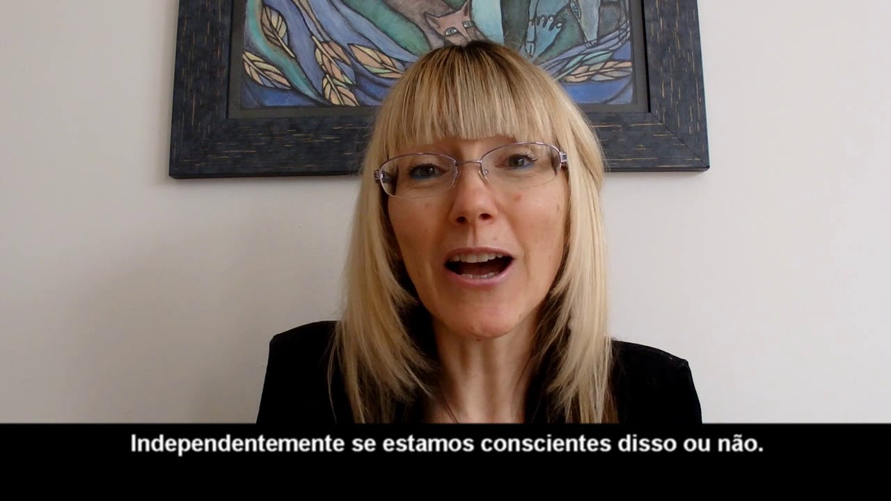 Miranda Gray fala sobre o livro Lua Vermelha, rec&eacute;m lan&ccedil;ado no Brasil