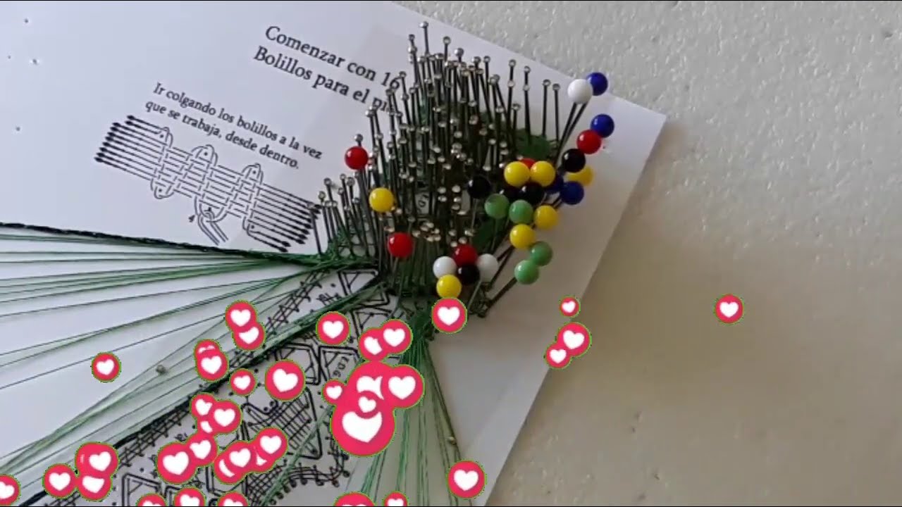 06 Abanico 47 mini Maxbolillos: Figura en forma de corazón con reseguido