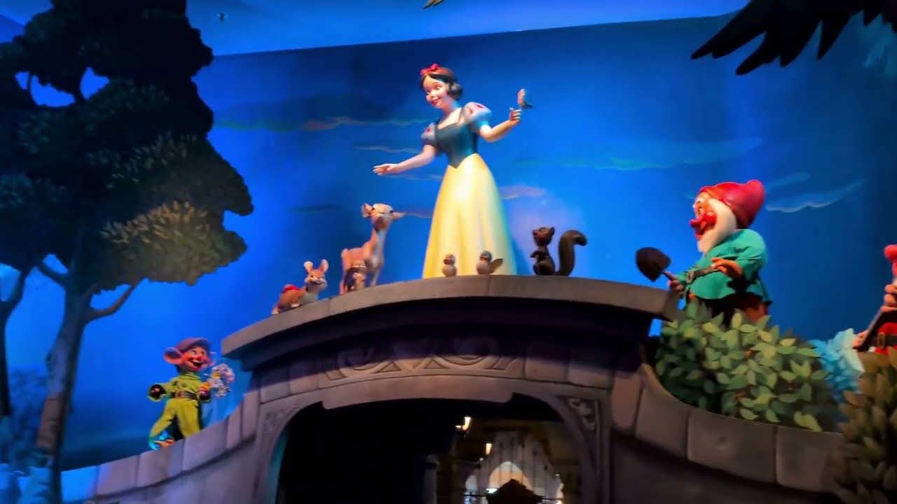 Attraction Blanche-Neige et les Sept Nains On-Ride Fantasyland &agrave; Disneyland Paris 2026
