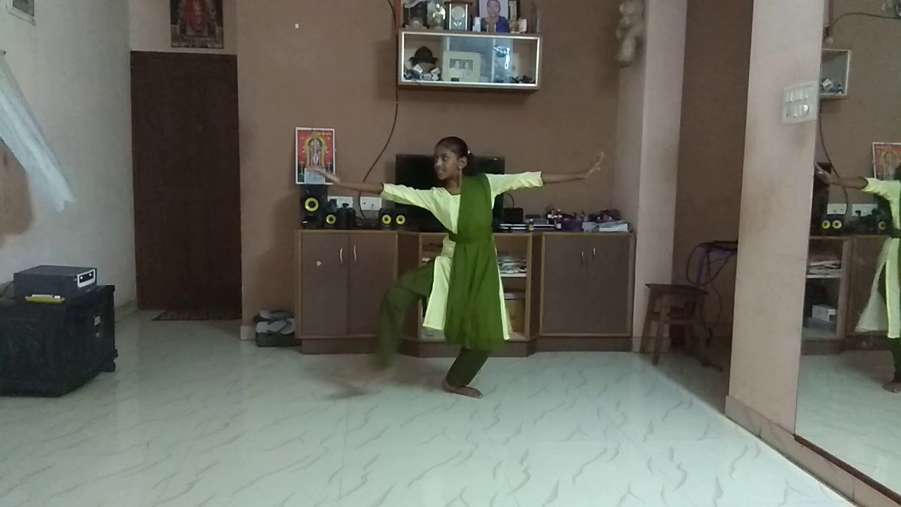 Sutral Adavu or Brahmari adavu 1st