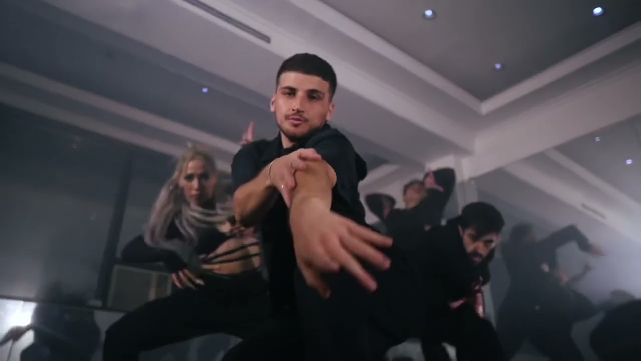 DIABLO - ROSALIA coreografía: @Ignacioavello_