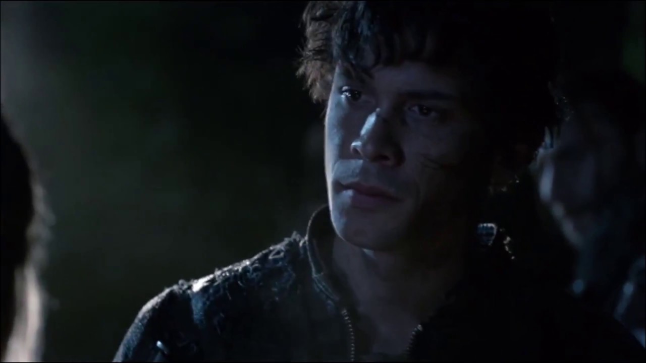 Bellamy and Clarke (feat Madi) +5x08