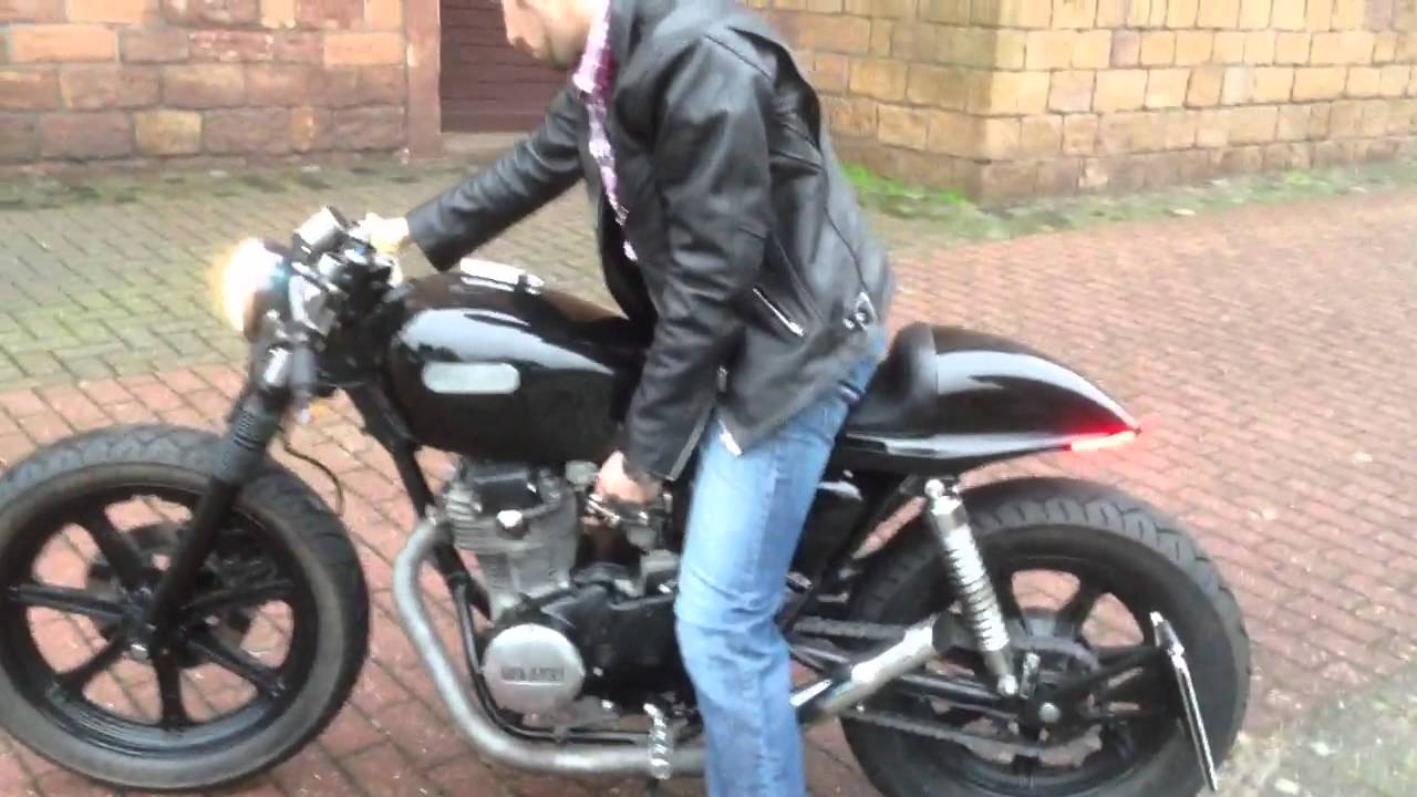 Yamaha XS 400 Caf&eacute; Racer