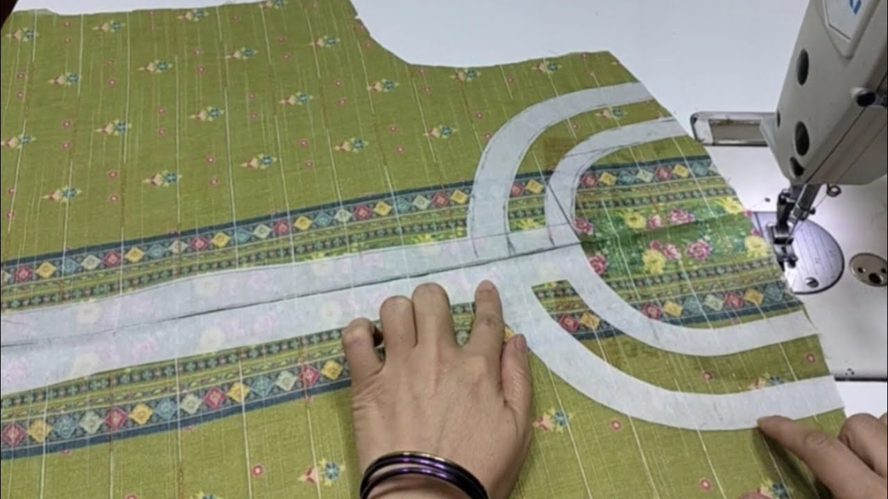 Owowwww 😍Popular And Stylish Neck Design