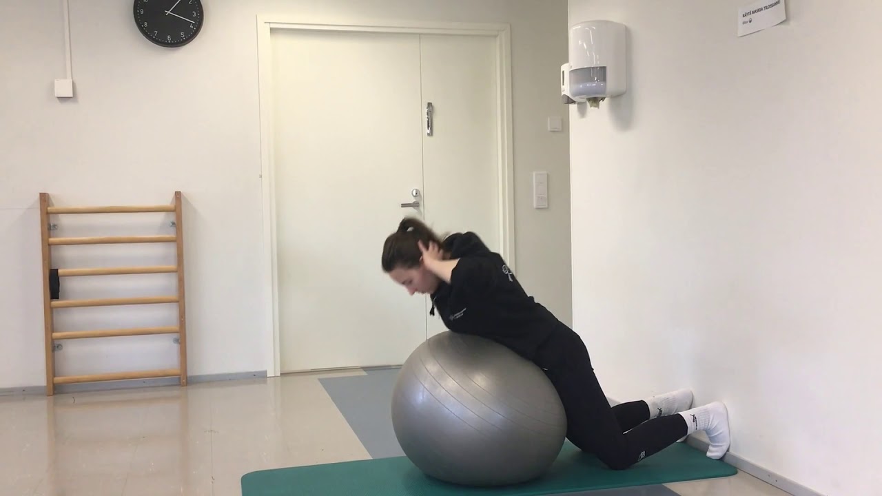 Kolme liikettä jumppapallolla
