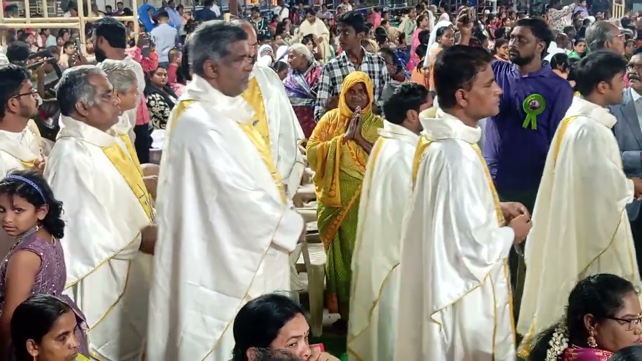 గుంటూరు నగరంపాలెం అద్భుతల పునీత అంతోనివారి పండగ దివ్యపూజ బలి