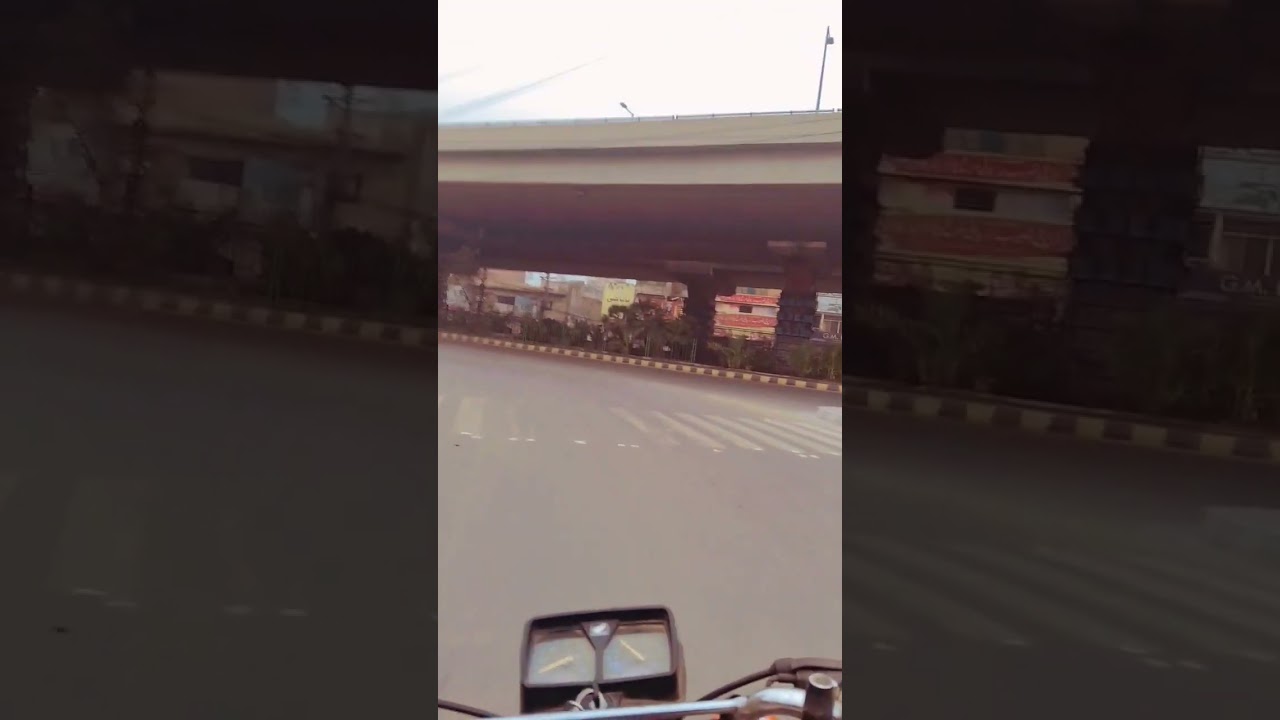 Muslim Town Bridge... near ichra Market... 🥰💝💝💝😍💞