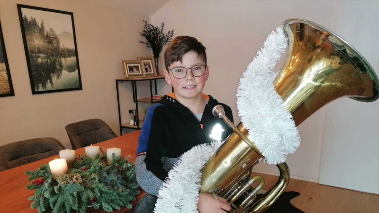 T&uuml;rchen 22 Weihnachtsfilm der Tuba - Klasse