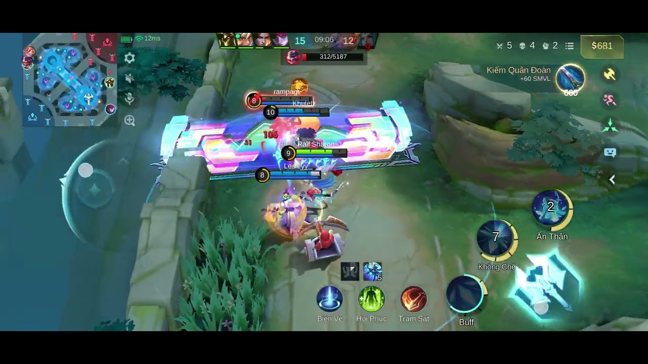 Biboy chơi game