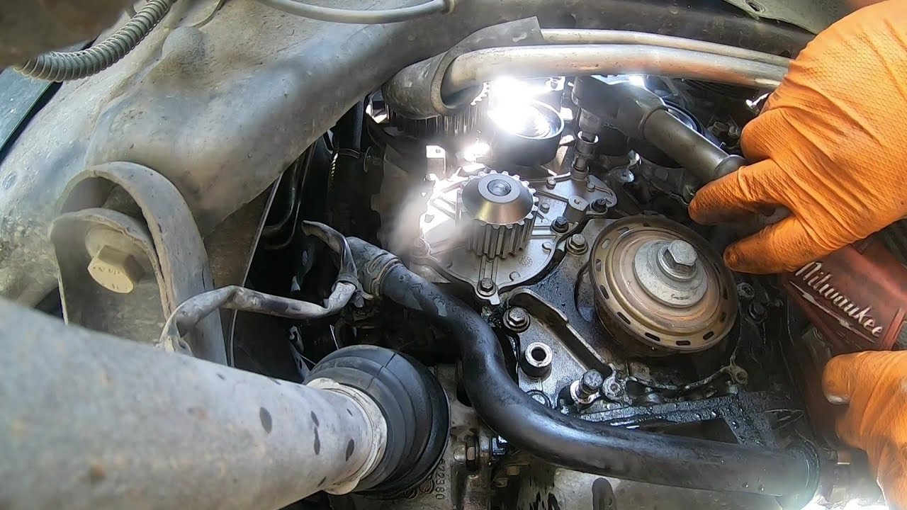 Remplacement kit de distribution Citroën Xsara Picasso 1.6 hdi 110 ch / Xsara Picasso timing belt
