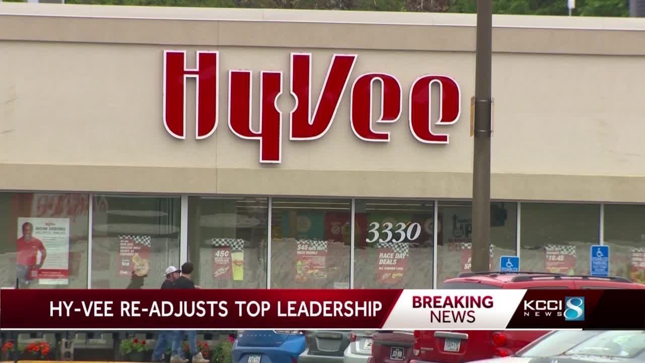 Hy-Vee announces changes in top leadership, new CEO