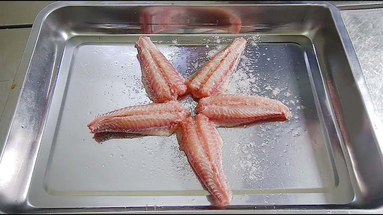 清道夫魚這樣做，肥仔連魚刺都不放過 Cooking plecostomus punctatus in this way, fatty boy can even