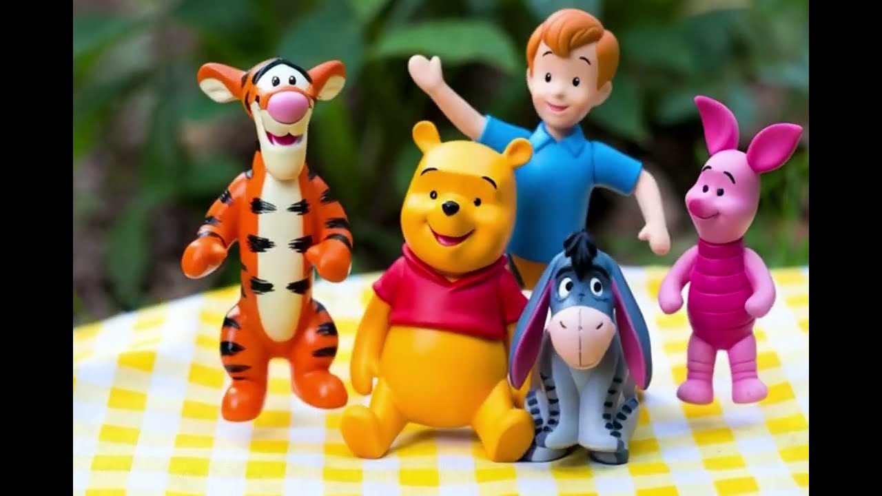 디즈니 곰돌이 푸 피규어 인형 Winnie the Pooh Figure & Plush Collection | Cute and Cozy Pooh Doll Showcase