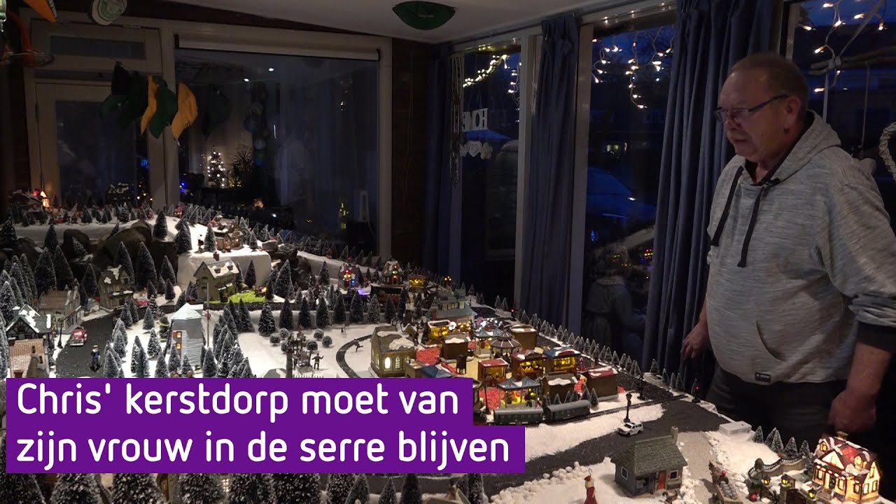 Chris' kerstdorp moet van zijn vrouw in de serre blijven