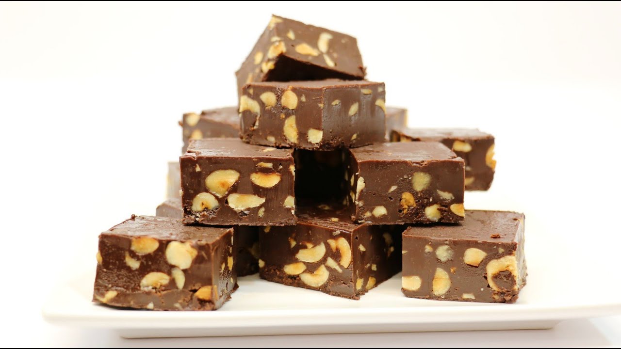 How To Make Easy Chocolate Fudge by Cakes StepbyStep