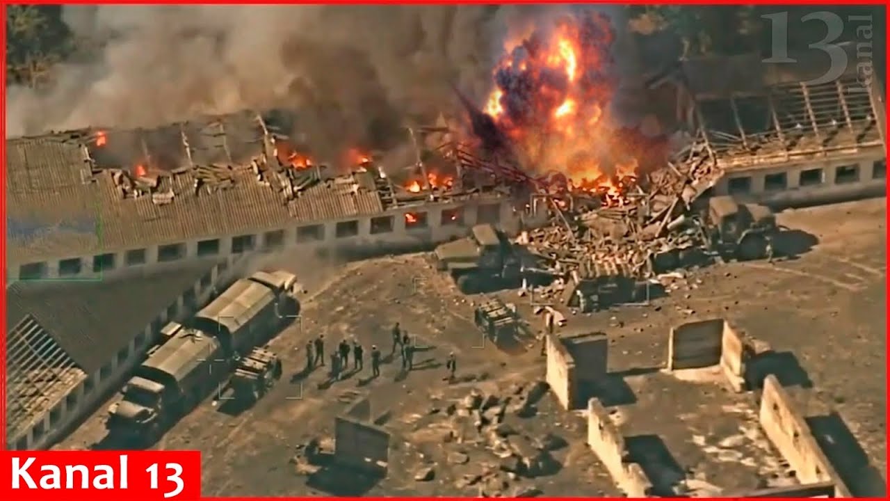 Российские солдаты, загружавшие оружие и боеприпасы в грузовики, попали под неожиданный удар сист...