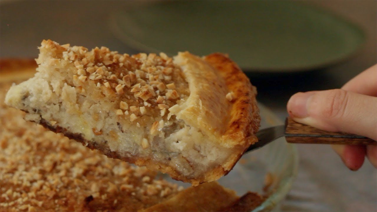 Recreating the Banana Pie at Dona Manis, One of Singapore's Oldest Bakeries