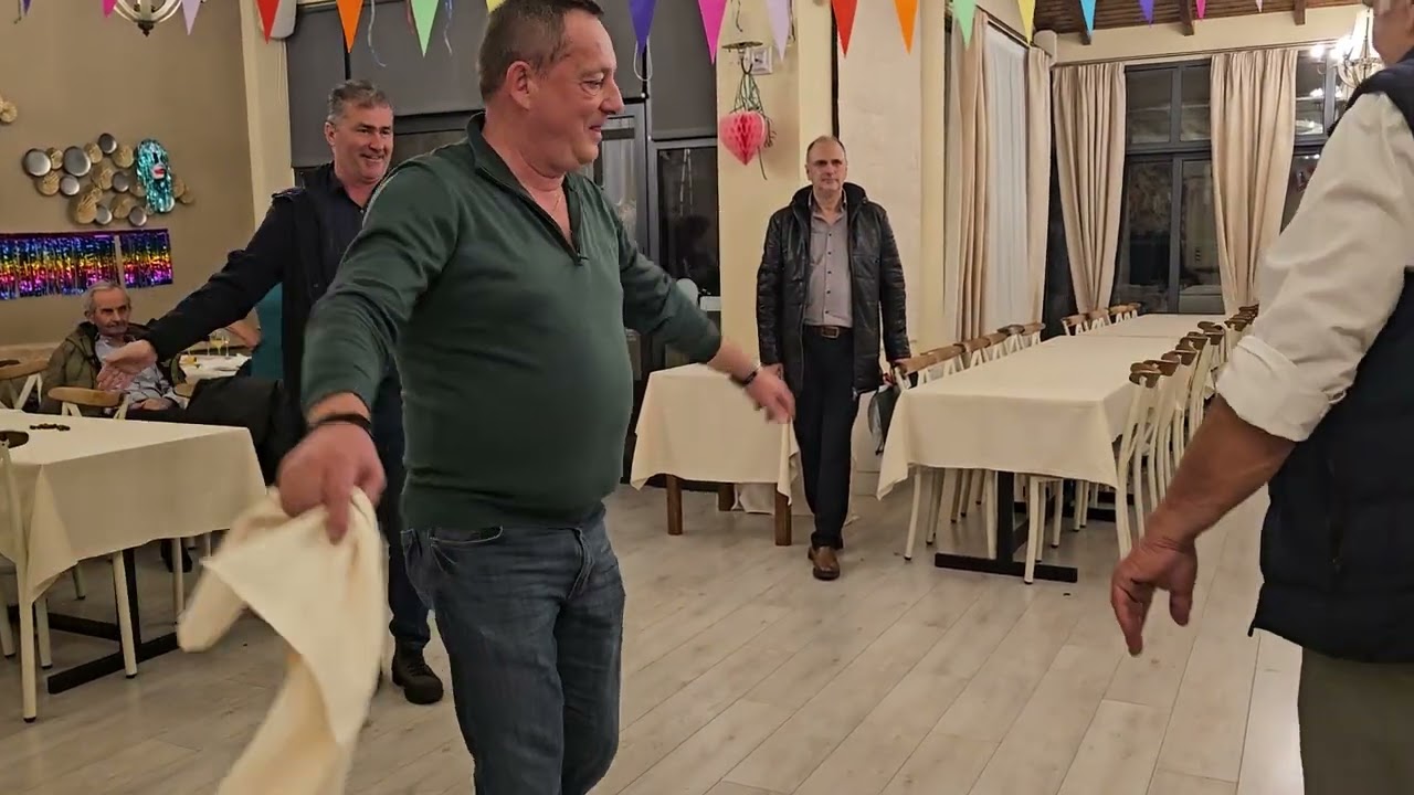 Κώστας Γεροδήμος Σιγαλά βρέχει ουρανός-Τώρα στα ξεχωρίσματα Χορός Προσηλιωτών 03/03/2024