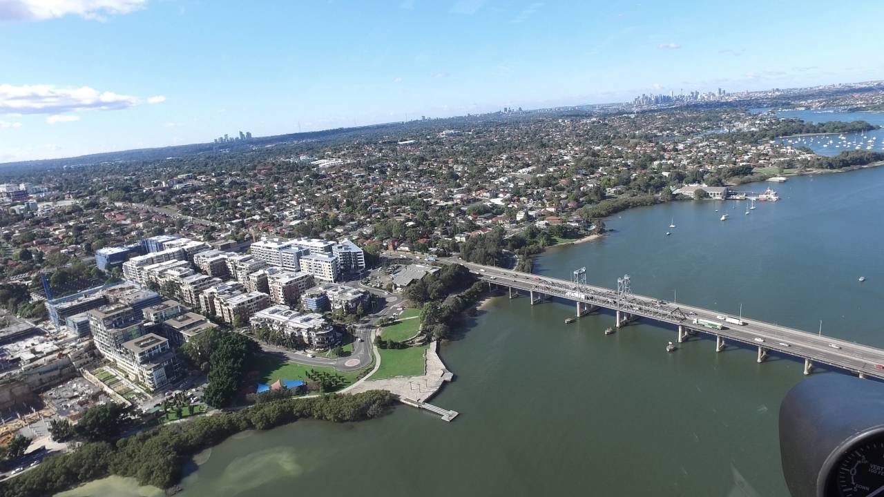 Bankstown Airport to Northern Beaches and Back in a R44 (Raw Edit)