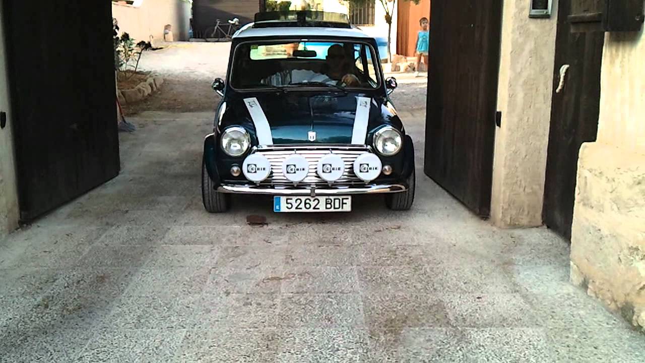 Mini clasico. Rover mini mayfair 1.3i del 94