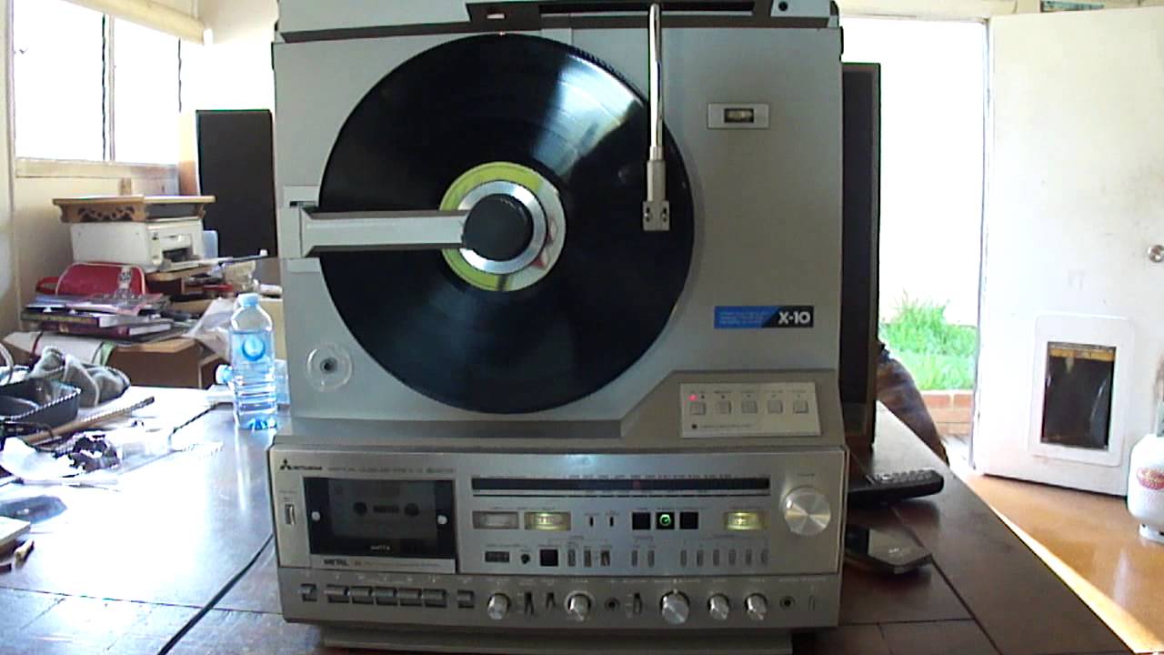Mitsubishi X-10 (MC-5000) vertical record player
