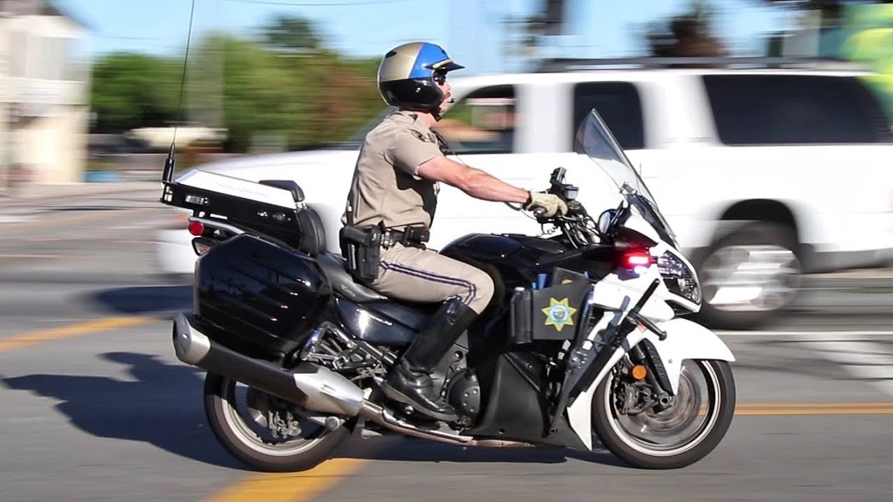 CHP Motorcycle & Fire Units Responding to a Crash!
