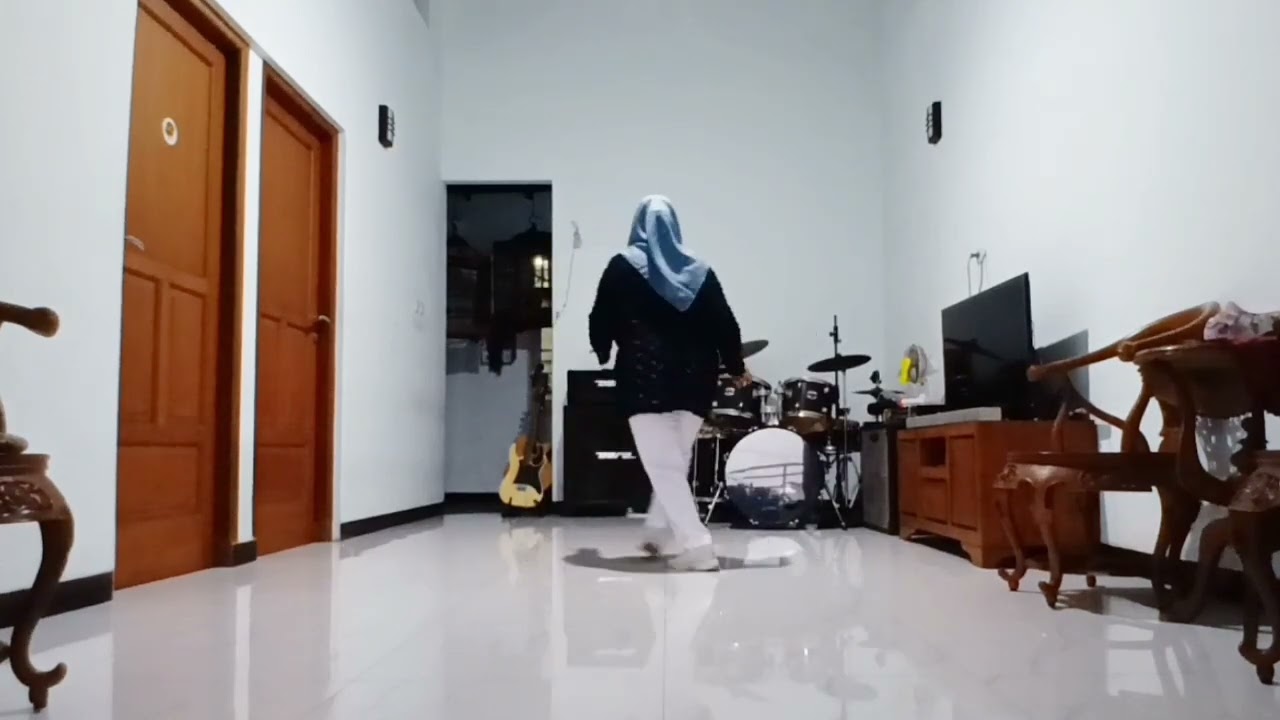 ONE KISS ONE DESIRE | Line Dance | Choreo by Latih Ashari Ada (INA) | January 2026