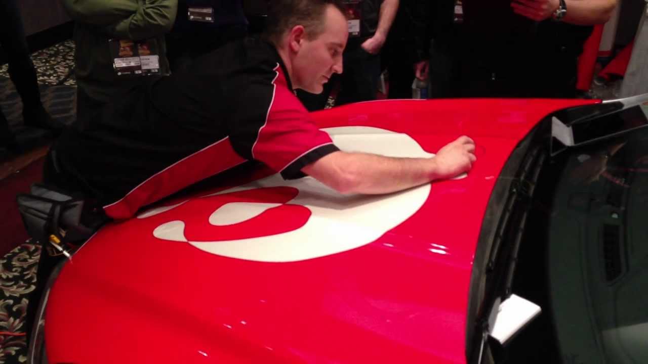 Knifeless Design Line Tape Demonstration on 3M 1080 Vinyl