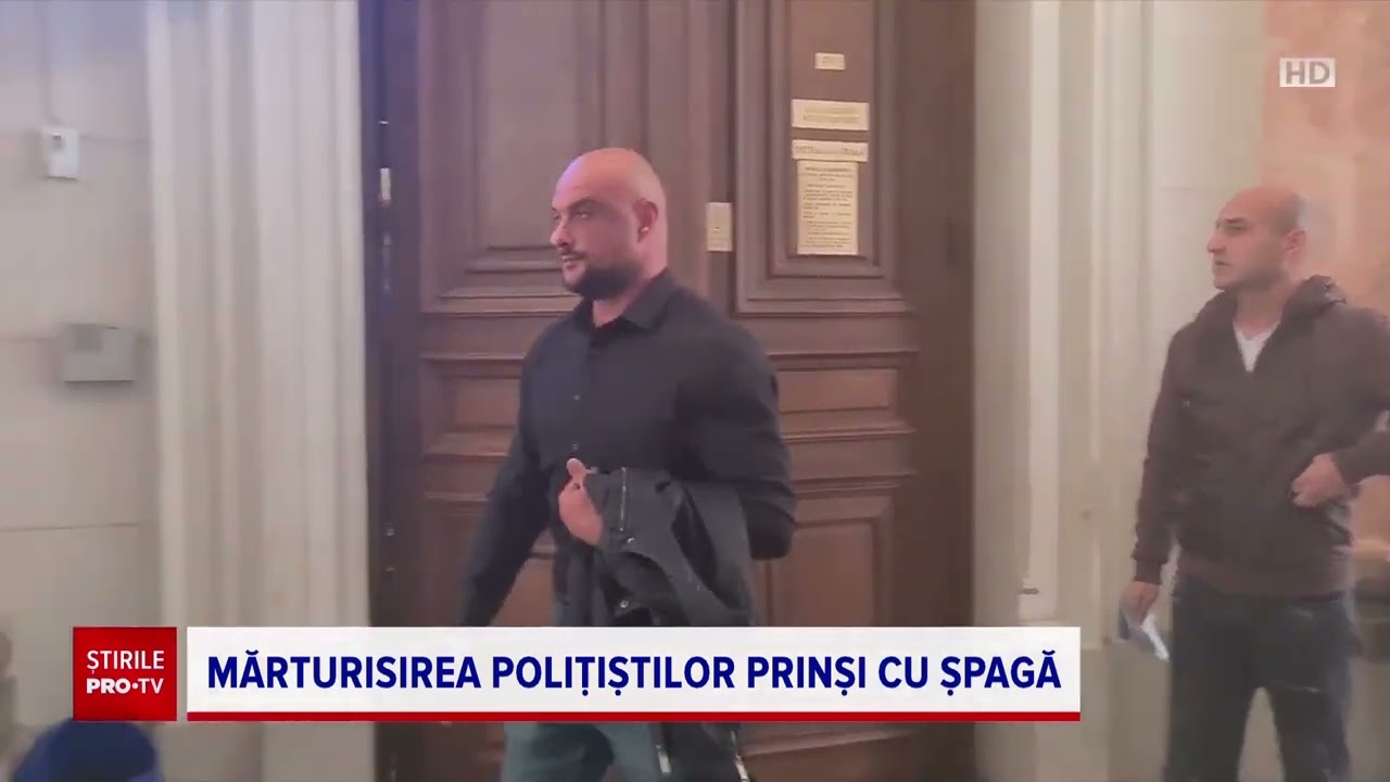Cei doi polițiști de la Rutieră prinși luând mită au demisionat. Câtă șpagă au luat până acum