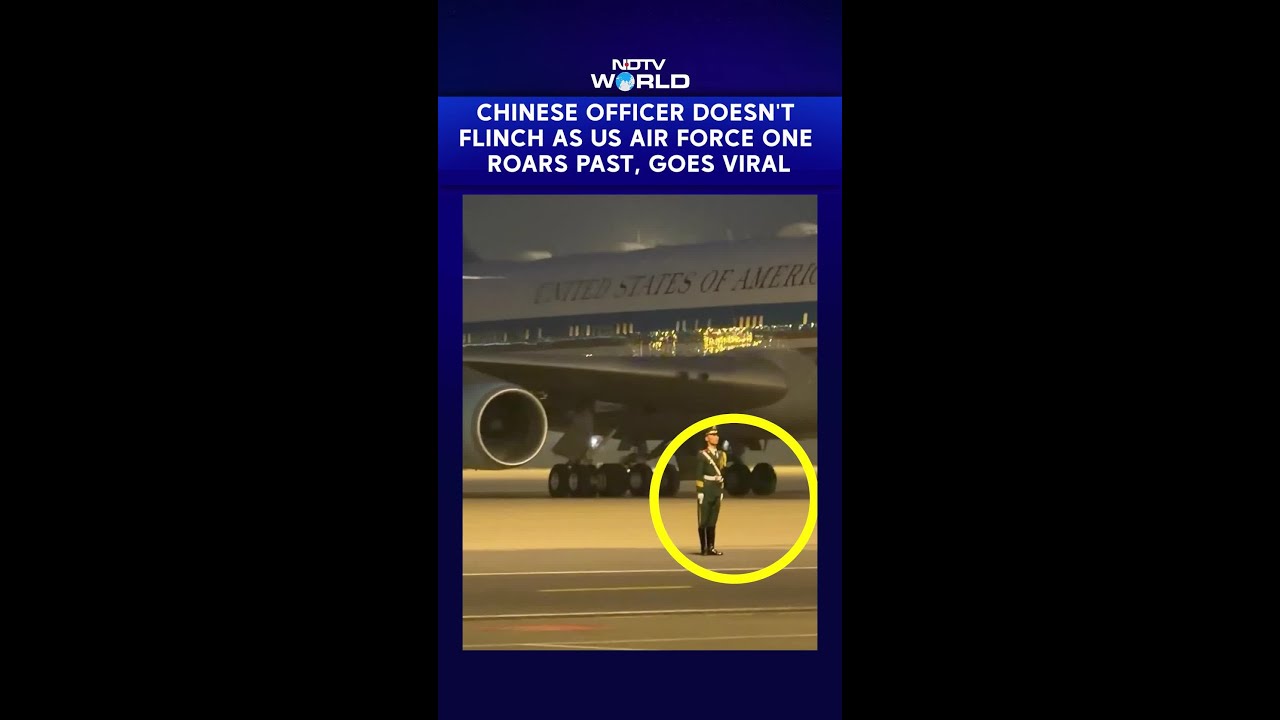 Video Of Chinese Officer Not Flinching As Trump&rsquo;s Air Force One Lands Behind Him Goes Viral