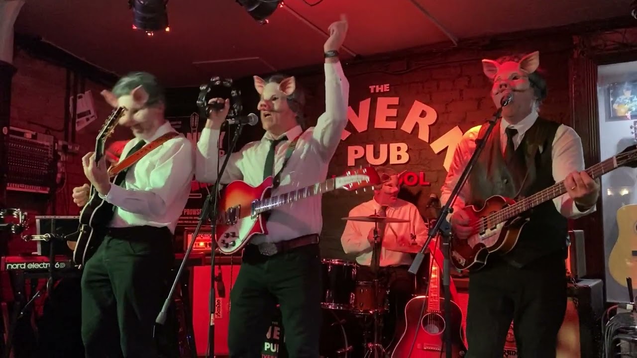 Rutle Soul plays Piggy in the Middle