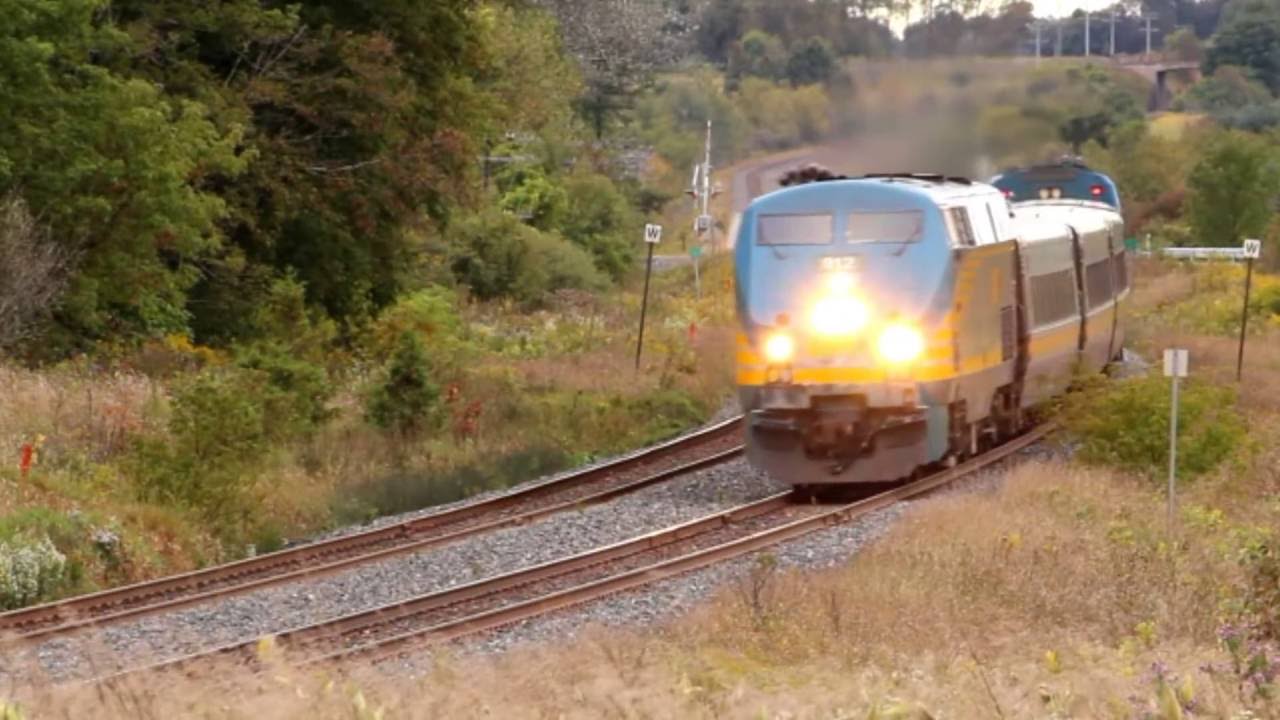 Fast VIA Rail Trains in the Summer & Fall !