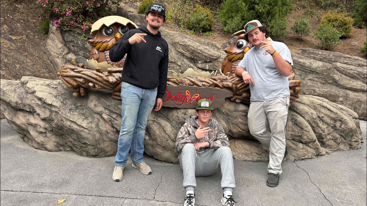 KBoys Hit Dollywood!