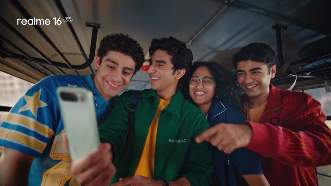 Znajdź sw&oacute;j kąt dzięki twistowi | telefon z lustrem do selfie realme 16 5G