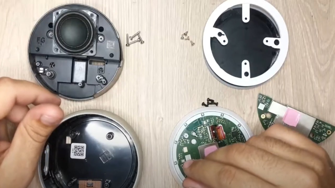 DESMONTEI A MINHA ALEXA ECHO DOT - VEJA O QUE TEM DENTRO!
