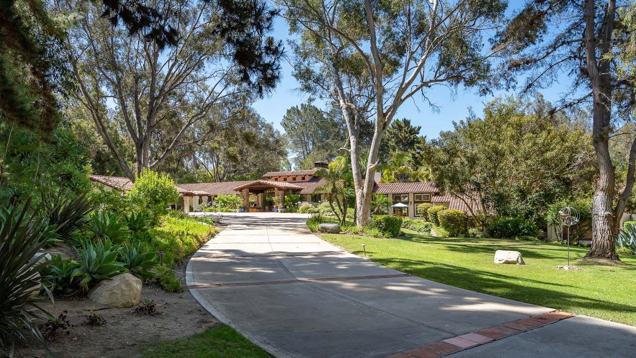 A HOME RUN 4511 Via Gaviota, Rancho Santa Fe Covenant