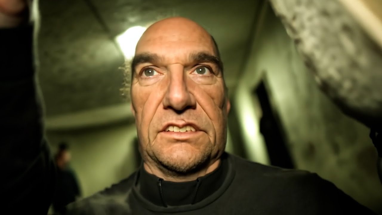 Outlast Gameplay but it&rsquo;s Reimagined by AI