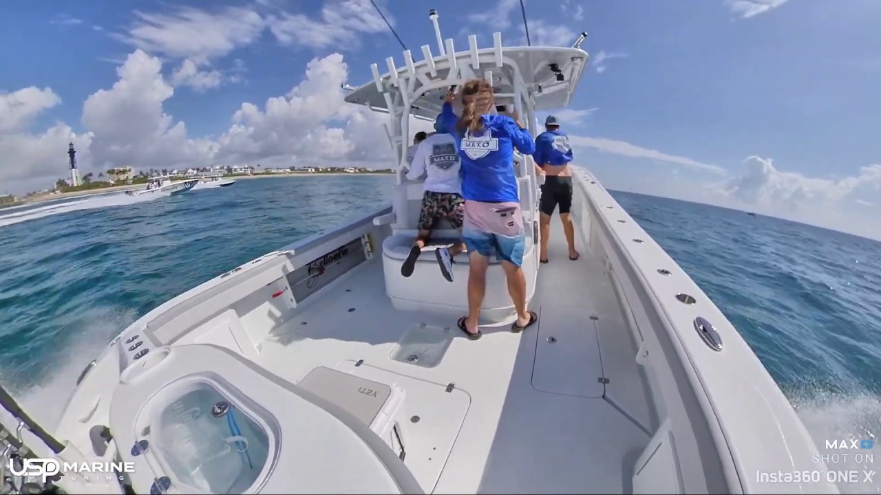 Yellowfin 39 Racing Down Beach | South Florida