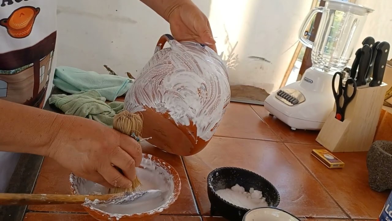 Como curar una olla  de barro nueva al estilo de mi pueblo